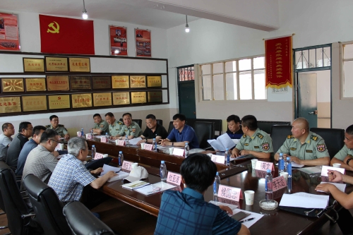 省應急管理廳、省救援指揮中心到七臺河公司救護大隊進行質(zhì)量標準化檢查  張磊攝