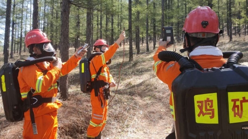 公司救護大隊各中隊通過演練提高科學施救和事故災難應急救援能力_副本