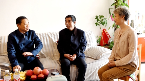 20210501 七礦慰問(wèn)  慰問(wèn)全國(guó)勞動(dòng)模范、新興煤礦田明軍