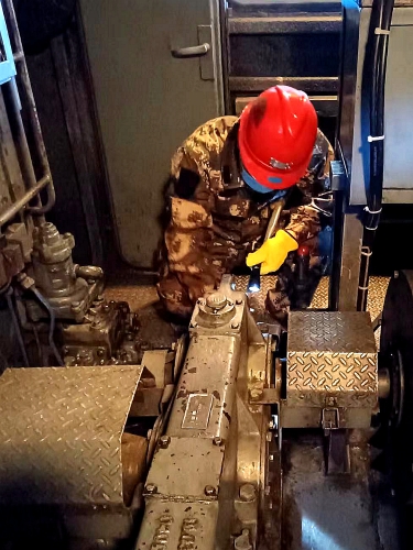 20211021  集團(tuán)公司開展礦區(qū)自營(yíng)鐵路運(yùn)輸安全質(zhì)量標(biāo)準(zhǔn)化檢查04