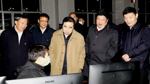 20211021  王智奎在雙礦調(diào)研03 張憲臣攝